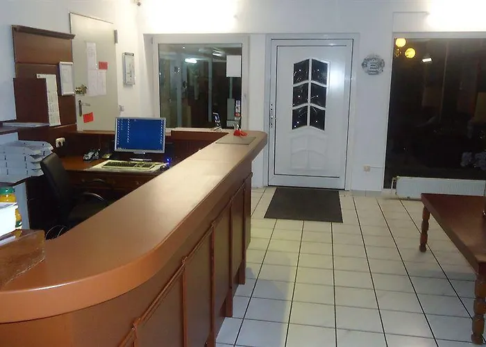Hotel Rahlstedter Hof 2*