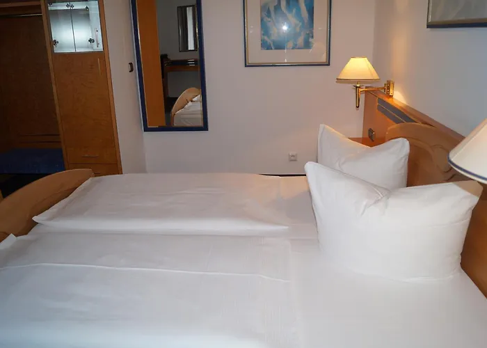 Rahlstedter Hof Hotel 2*